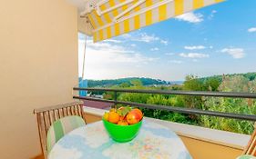 Apartment Irena With Bikes Included