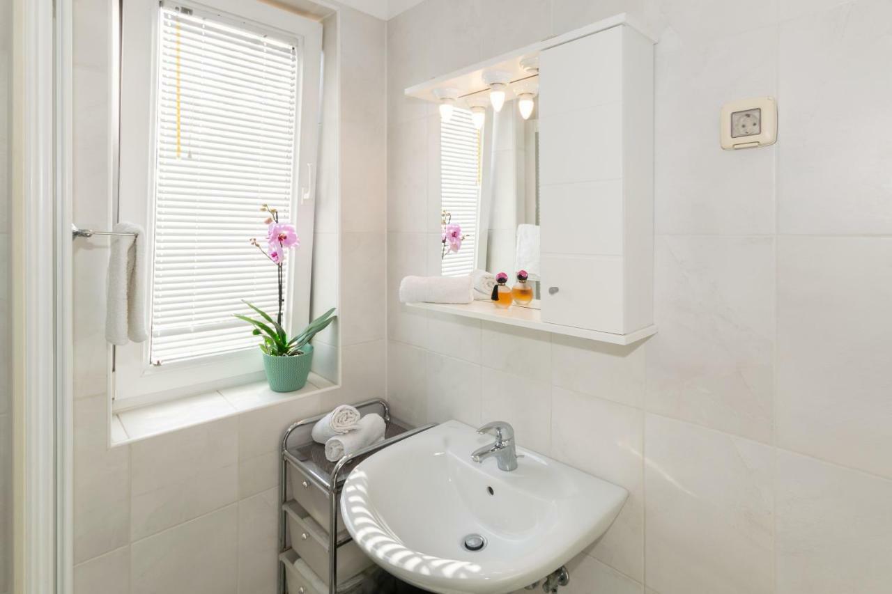 Apartment Irena With Bikes Included Pula Zewnętrze zdjęcie